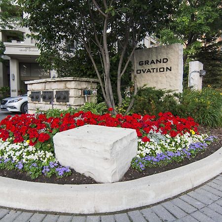 Maplewood Suites - Square One Mississauga Kültér fotó