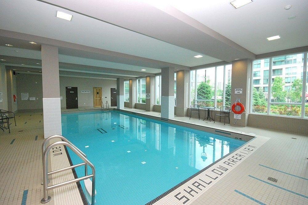 Maplewood Suites - Square One Mississauga Kültér fotó