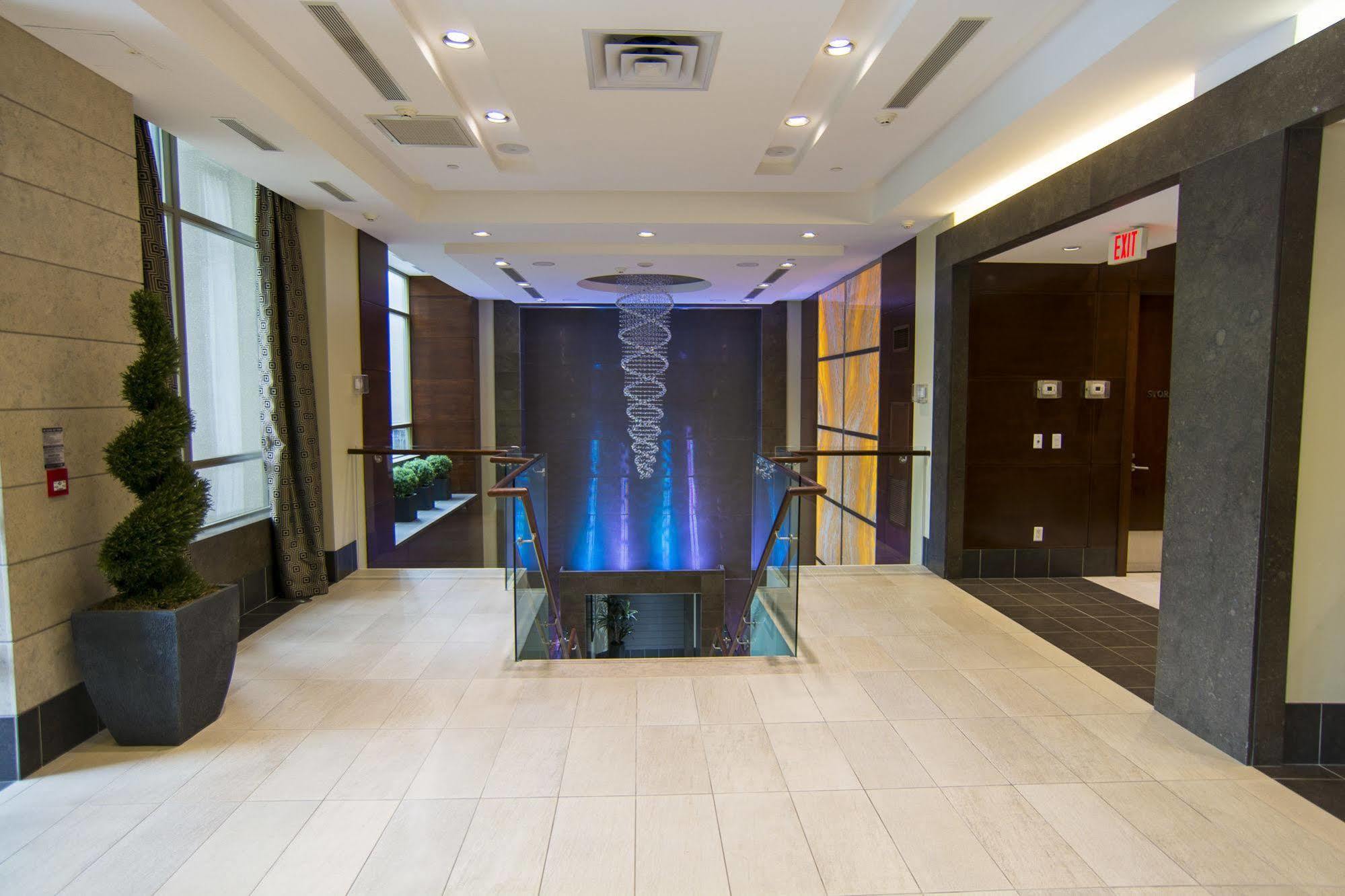 Maplewood Suites - Square One Mississauga Kültér fotó