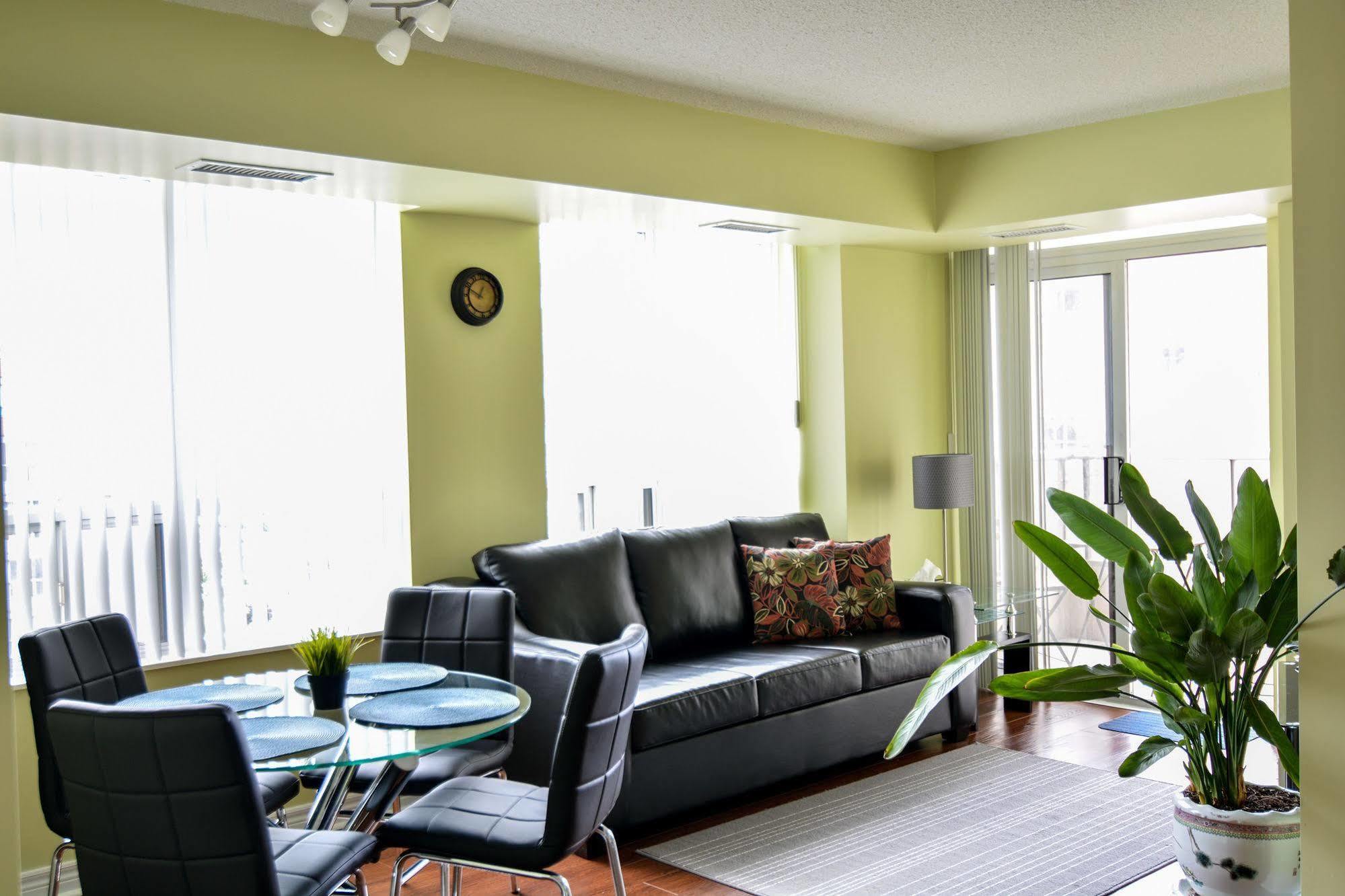 Maplewood Suites - Square One Mississauga Kültér fotó
