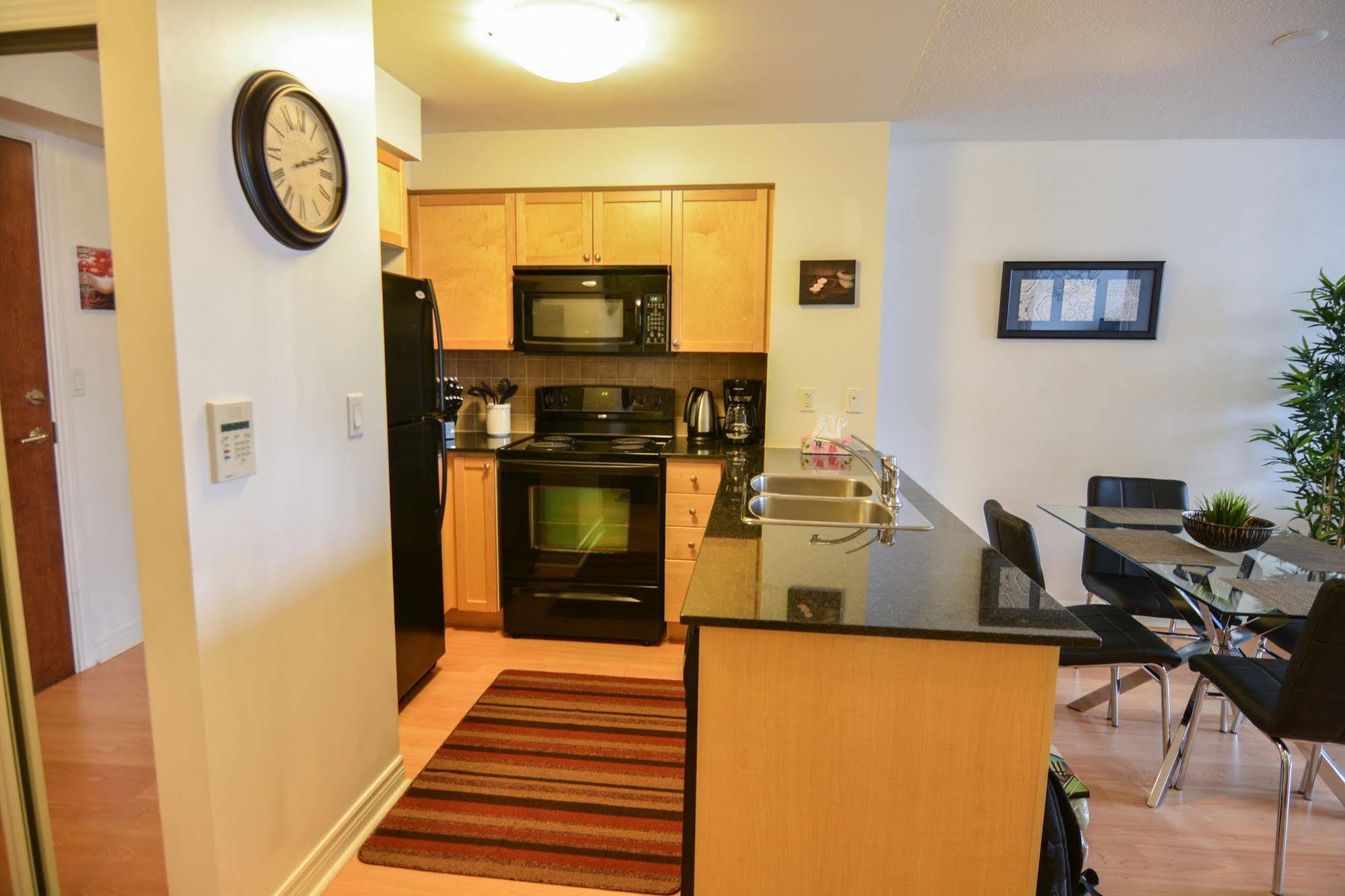 Maplewood Suites - Square One Mississauga Kültér fotó